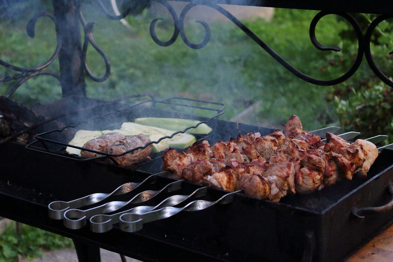professional cprofessional charcoal grillharcoal grill